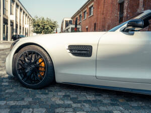 Imagen 26/100 de Mercedes-AMG GT-C Roadster (2017)