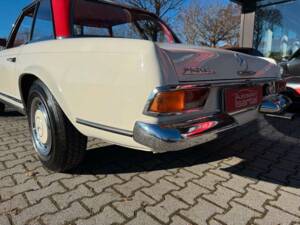 Image 4/20 of Mercedes-Benz 250 SL (1967)