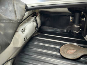 Afbeelding 44/72 van Alfa Romeo 2000 Spider Veloce (1981)