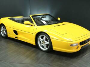 Immagine 8/30 di Ferrari F 355 Spider (1998)