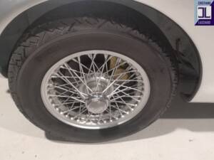 Image 31/37 of Daimler SP 250 (1960)