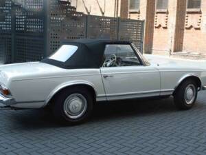 Bild 4/18 von Mercedes-Benz 230 SL (1966)