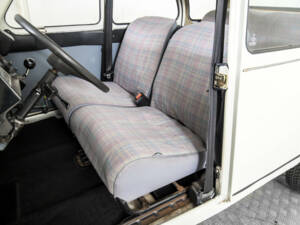 Image 15/50 of Citroën 2 CV 6 (1988)