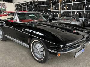 Image 4/49 de Chevrolet Corvette Sting Ray Convertible (1964)