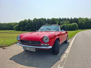 Image 2/32 of FIAT 124 Spider CS (1973)