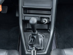 Image 44/80 of Honda CRX (1991)