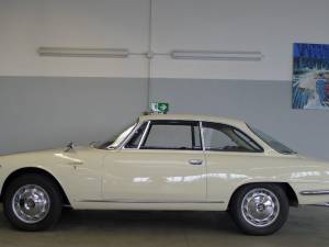 Image 1/44 of Alfa Romeo 2000 Sprint (1961)