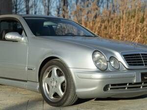 Bild 9/50 von Mercedes-Benz CLK 55 AMG (2000)