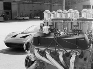 Image 10/21 of Ford GT40 (1965)