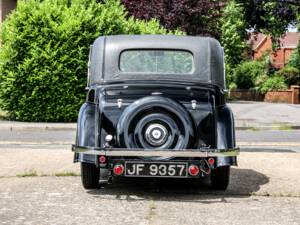 Image 16/33 of Morris 12&#x2F;4 (1935)