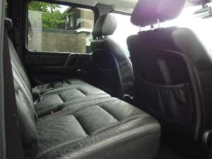 Bild 74/99 von Mercedes-Benz G 500 (lang) (2003)