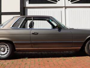Image 36/59 of Mercedes-Benz 500 SLC (1980)