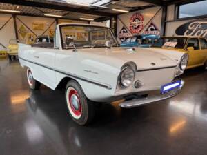 Image 2/24 of Amphicar 770 (1967)