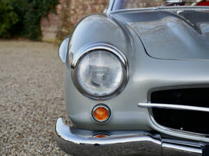 Image 19/50 of Mercedes-Benz 300 SL &quot;Gullwing&quot; (1955)