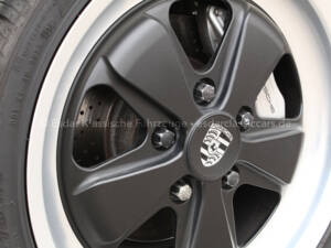 Bild 27/29 von Porsche 911 Carrera 4 (1996)