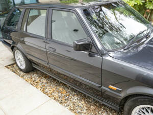 Bild 16/50 von BMW 325i Touring (1990)