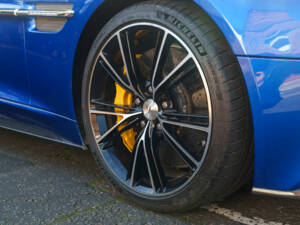 Imagen 10/30 de Aston Martin Vanquish (2013)