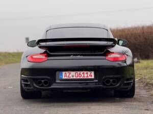 Image 40/44 of Porsche 911 Turbo (2010)