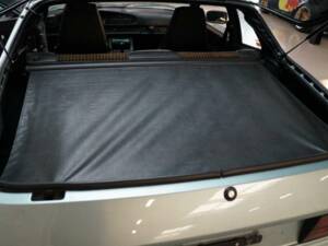 Image 16/50 de Porsche 944 Turbo (1986)