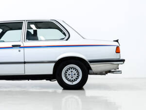 Image 15/50 of BMW 320&#x2F;6 (1982)