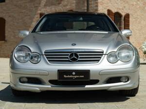 Image 3/50 of Mercedes-Benz C 320 Sportcoupé (2003)