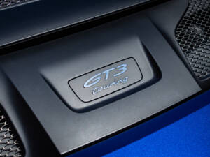 Image 20/50 of Porsche 911 GT3 Touring (2021)