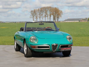 Image 28/50 of Alfa Romeo 1750 Spider Veloce (1969)