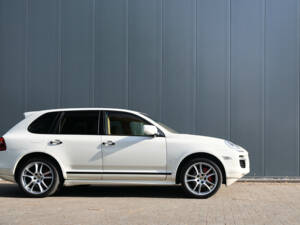 Bild 7/49 von Porsche Cayenne GTS (2009)