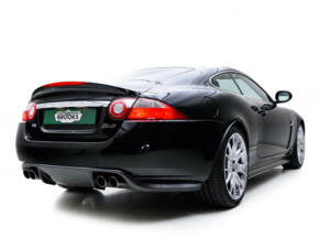 Image 8/37 of Jaguar XKR (2008)