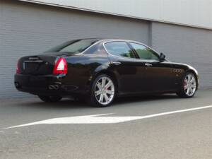 Bild 4/98 von Maserati Quattroporte S 4.7 (2010)