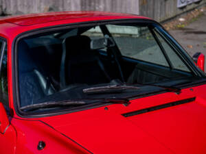 Image 30/38 of Porsche 911 Turbo 3.3 (1980)