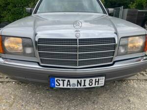 Immagine 13/29 di Mercedes-Benz 300 SE (1990)