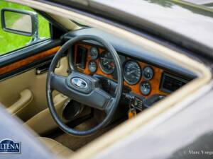 Image 37/57 de Jaguar XJ 12 (1986)