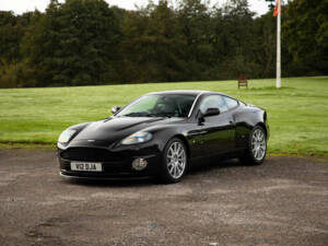 Imagen 6/50 de Aston Martin V12 Vanquish S (2005)