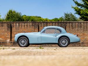 Image 30/50 of Jaguar XK 140 FHC (1955)