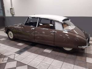 Image 7/15 of Citroën DS 20 (1971)