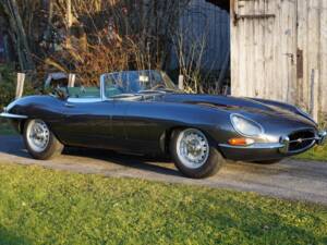 Bild 47/52 von Jaguar E-Type 4.2 (1965)