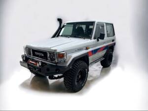 Image 1/14 of Toyota Land Cruiser BJ71 (1986)