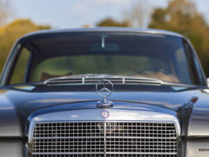 Imagen 24/61 de Mercedes-Benz 280 SE 3,5 (1971)