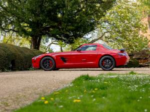 Image 14/50 of Mercedes-Benz SLS AMG GT &quot;Final Edition&quot; (2014)