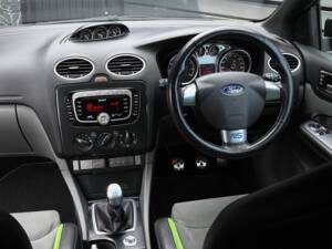 Image 25/38 of Ford Focus RS (2009)