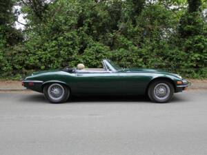 Image 7/18 of Jaguar Type E V12 (1973)