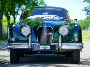 Image 2/53 of Jaguar XK 150 FHC (1958)