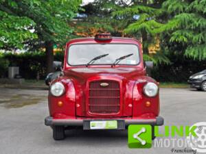 Bild 8/10 von Carbodies FX 4 R London Taxi (1997)