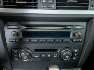 Imagen 24/50 de BMW 325i (2007)