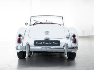 Image 5/28 of MG MGA 1600 (1960)