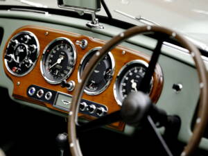 Bild 16/37 von Aston Martin DB 2 Vantage DHC (1953)