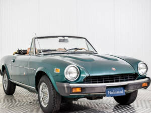 Immagine 12/50 di FIAT 124 Spider CS1 (1977)