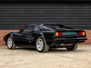 Bild 5/50 von Ferrari 308 GTB Quattrovalvole (1985)