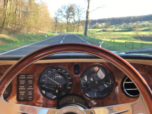 Image 17/18 of Rolls-Royce Corniche I (1979)